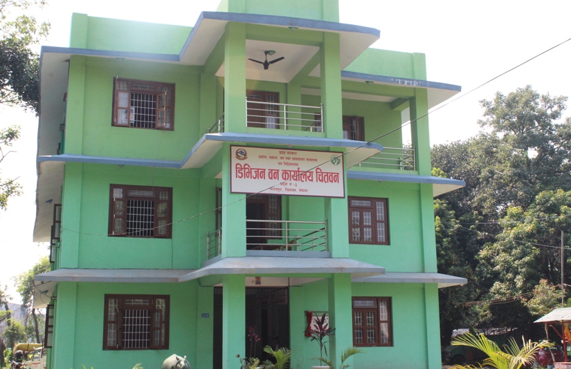 लकडाउनमा वन क्षेत्रमा चुनौती